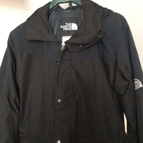 The North Face hydro seal jacket p2245 - Picture 2 of 10